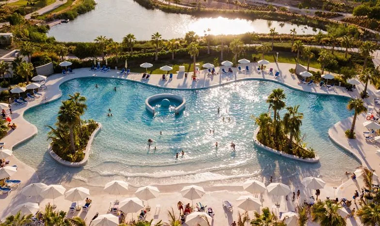 Golf_Gate_2_at_Damac_Hills_by_Damac_880x464b_ca0a6b6215