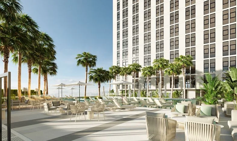 MAG_330_at_City_of_Arabia_880x464_009_26b6396521